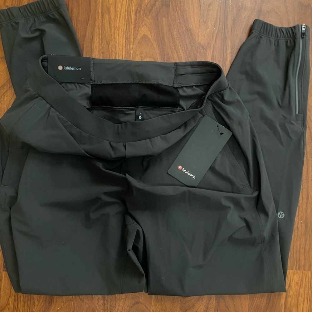 Lululemon Men’s Joggers